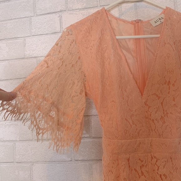NWT Aura Peachy Pink Lace Romper - Picture 4 of 13